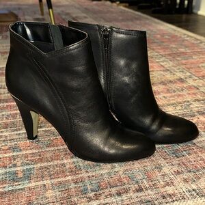 Bella Vita Black Heeled Boots